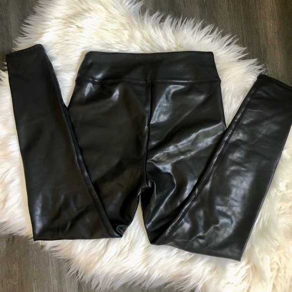 Abercrombie Faux Leather Leggings, black | S - Picture 2 of 9